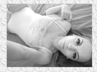 WendyNight - Chat cam xXx avec cette Sensationnelle créature sexy avec des seins de rêve  