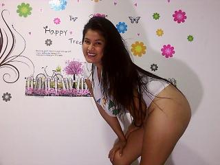 Ryannabanks - Live cam hot with this black hair Gorgeous lady 