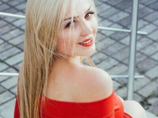 AnabellySea - chat online exciting with this platinum hair Girl 