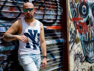 DamonTatoo - online chat x with a shaved genital area Gays 