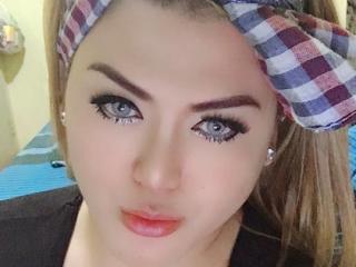 MissNeneX - Show live sexy with this oriental Ladyboy 