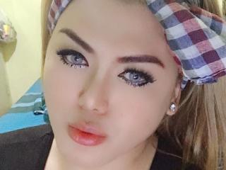 MissNeneX - Live cam exciting with a oriental Ladyboy 