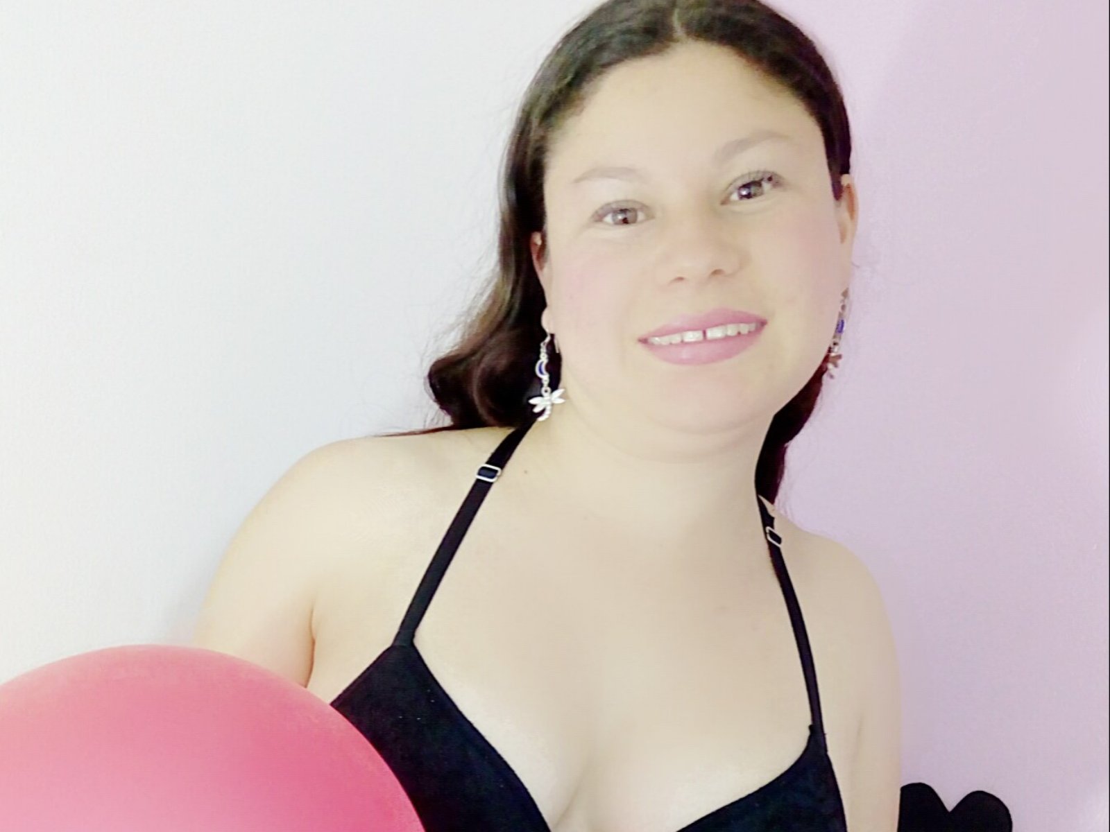 MidnightFlower - Live cam x with a latin american Hot babe 