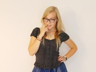 KristyStrawberry - online show xXx with a being from Europe Girl 