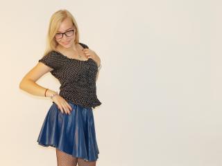 KristyStrawberry - Video chat exciting with a underweight body Young lady 