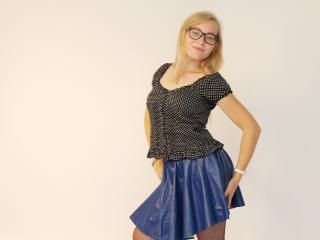 KristyStrawberry - Webcam live nude with a lean College hotties 