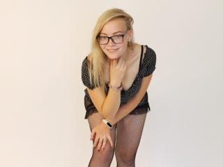 KristyStrawberry - Webcam xXx with a flat as a board Young and sexy lady 