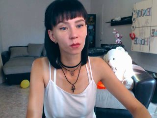 JustSmileCaress - Cam porn with this dark hair Young and sexy lady 