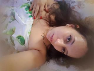 RenattaRosse - Cam porn with a standard body Young and sexy lady 