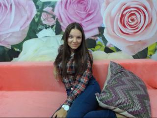 LauraJoker - online chat x with this chestnut hair Sexy babes 
