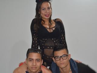 FetichiStastres - Show live hard with this Threesome 