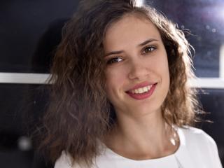 MollieMoor - Show live sex with this being from Europe Girl 