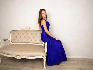 ParisCooll - Show live xXx with this gaunt 18+ teen woman 