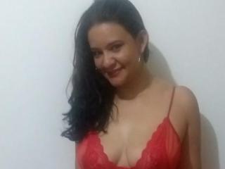 SusieHornyCum - Chat live hard with this shaved genital area Young lady 