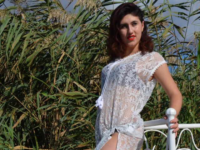 WonderPearl - online show x with this hot body Young and sexy lady 