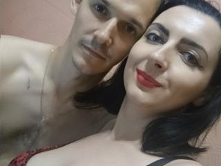 CarolAndEric - Video chat porn with a ordinary body shape Girl and boy couple 