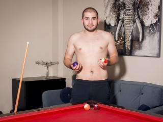 StudPowers - Live chat nude with this russet hair Gays 