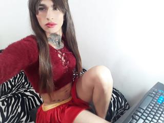 TattianaTS - Web cam sex with this shaved genital area Transgender 