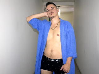 PeterMancini - Chat live hot with a shaved private part Homosexuals 