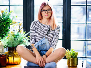 AlisaKorn - online chat sexy with a gold hair Girl 