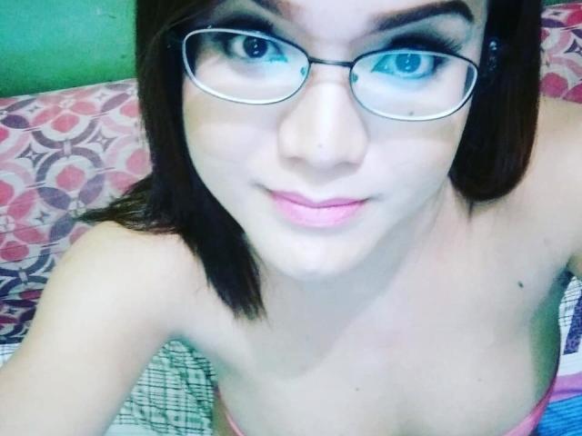 BelleKellyTs - Live Sex Cam - 5781776