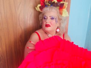 Show porno of LoriKiss, a European gold hair Sexy mother with ...