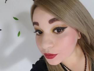 SweetXSquirtX - Webcam x with this portly Sexy babes 