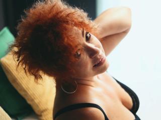 MeganMatureRed - Live chat exciting with a vigorous body Attractive woman 