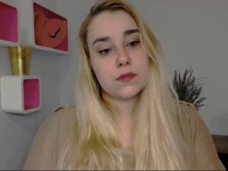 HaileyLush - Live chat sex with this gold hair 18+ teen woman 