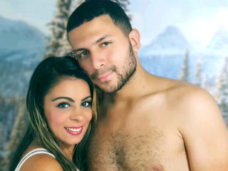 BaironxNicole - Live cam hard with a so-so figure Female and male couple 