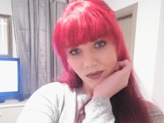SweetBlueEyesX - Live chat exciting with this brown hair 18+ teen woman 