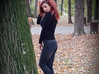 Camgirl and Webcam Model MissyLoreen on Go Adult Chat