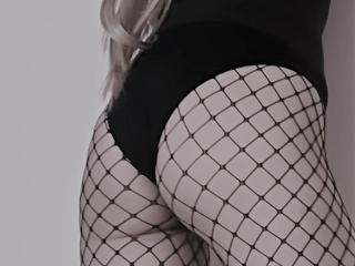 SelenaAdams - Show sexe avec une Camgirl mature charnue sur Milf-Cam 