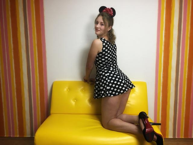 DallasRayin - chat online xXx with this being from Europe Young lady 
