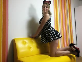 DallasRayin - Video chat exciting with this shaved genital area Hot chicks 