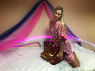 ZazaCool - Chat cam hard with a blond Hot babe 