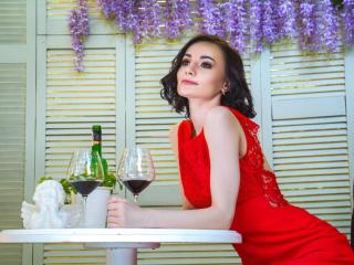 EllaHotKiss - Video chat xXx with a standard boobs size Young lady 