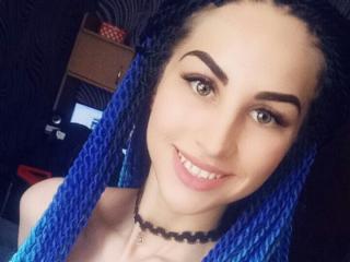 LoriSweet - online show sexy with a White 18+ teen woman 