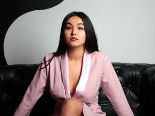 MarikaApril - Webcam sexy with a arab Hot babe 