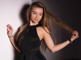 LucyBestCandy - online show porn with this shaved intimate parts Sexy babes 