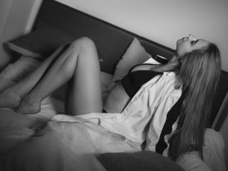 LucyBestCandy - Live cam hard with a being from Europe Young and sexy lady 