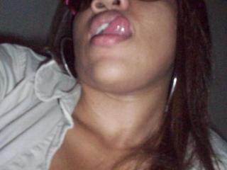 PamellaHorny - Chat live excitant avec une éblouissante nana sexy d’Amérique latine sur XLove.com 