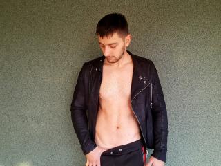 JimmyAdamHairy - Cam sex avec un Couple Gay à la chevelure châtain clair sur le service Xlove Gay 