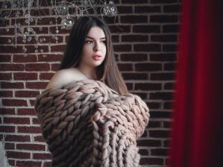 AlinaSunny - Show live exciting with a well rounded Young and sexy lady 