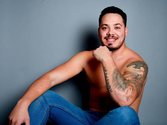 JacksonRowe - Live porn &amp; sex cam - 5929771