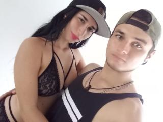 HottLatins - chat online sexy with a shaved pubis Female and male couple 