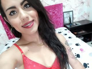 VanelatinDoll - Chat nude with this golden hair Transgender 