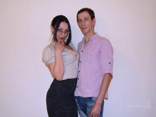OhNaughtyCouple - Chat sexy with this brunet Couple 