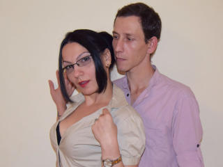 OhNaughtyCouple - online show xXx with a brunet Female and male couple 
