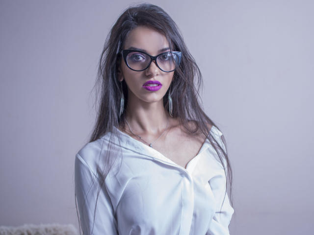 KatherineBisou - сексуальная веб-камера в реальном времени - 5949426